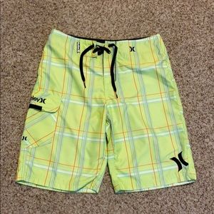 Hurley lime green board short